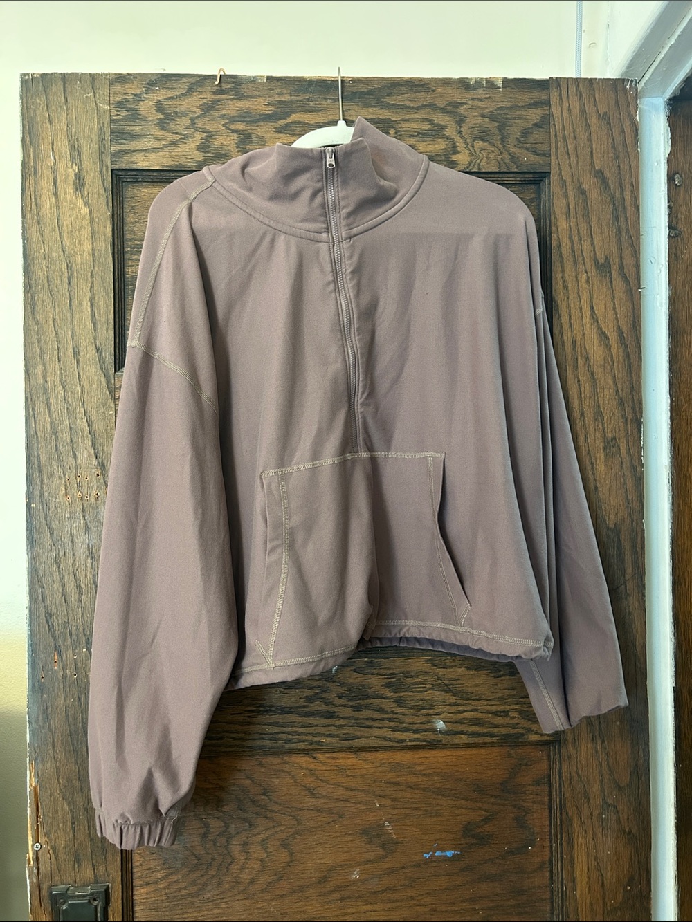 Abercrombie & Fitch Soft A&F Crewneck in Dusty Mauve